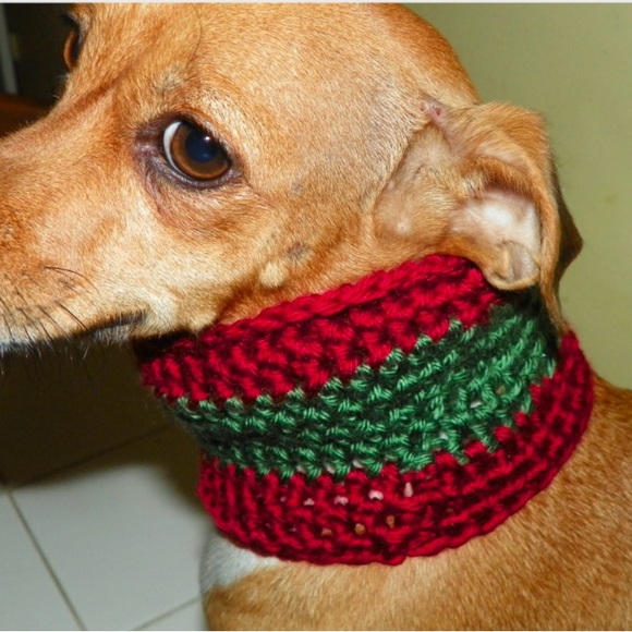Christmas Dog Cat Cowl Silky Soft Cowl Hand Crochet Sizes XXSmall 10-11"Cir - Picture 5 of 5